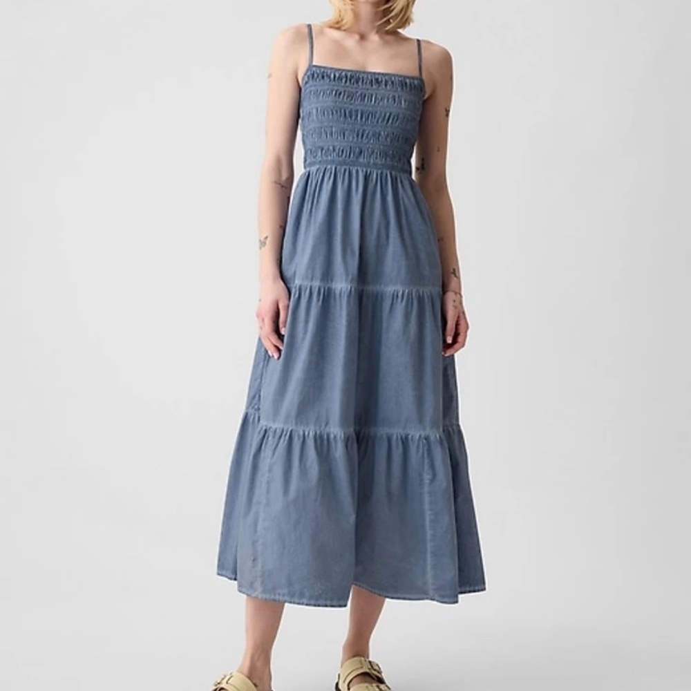 Gap Smocked Tiered Midi Dress
